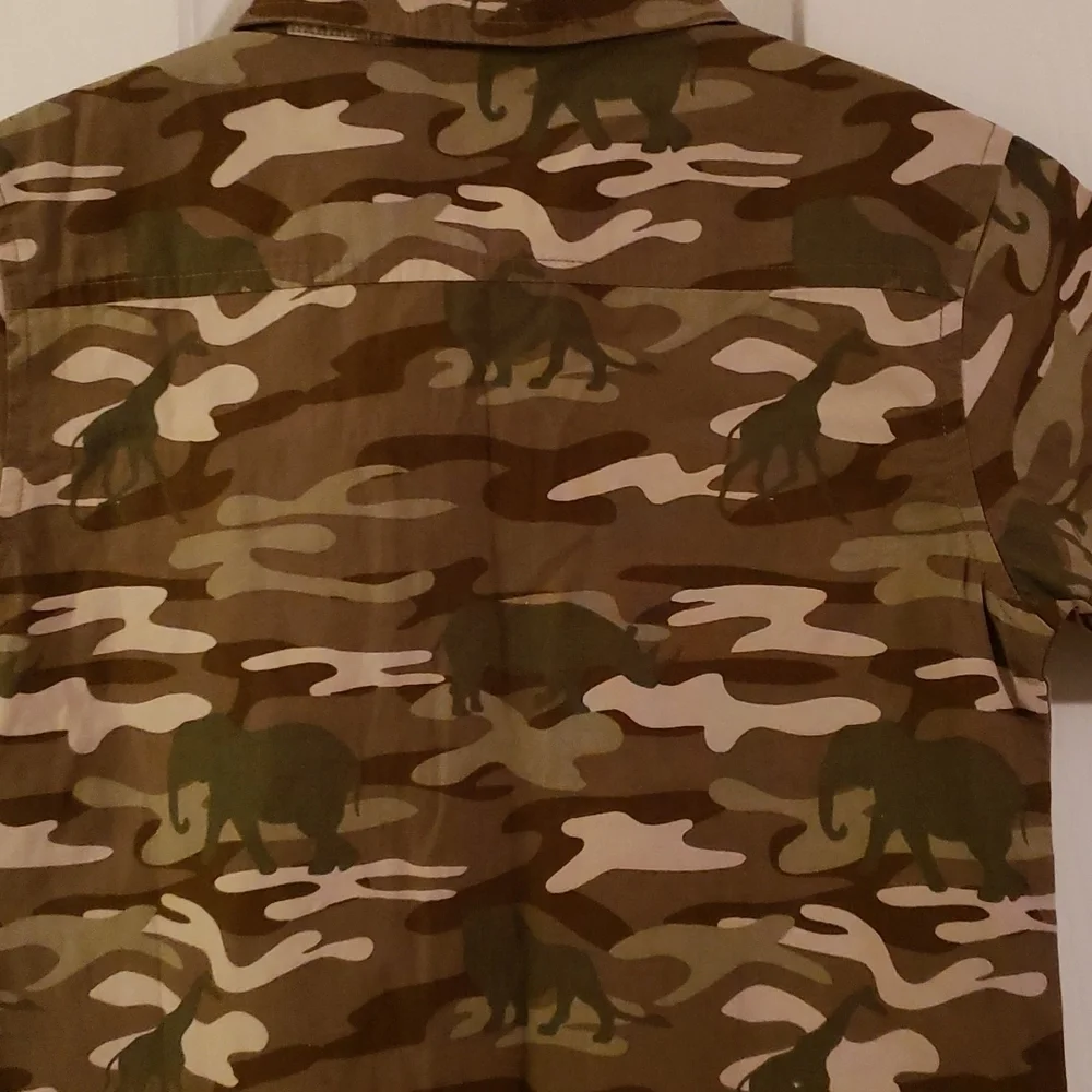 𝅺gymboree Camouflage Shirt NWT
